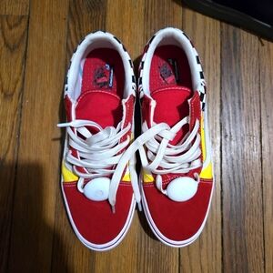 Like new. Only used once for an indoor event. Vans size 7